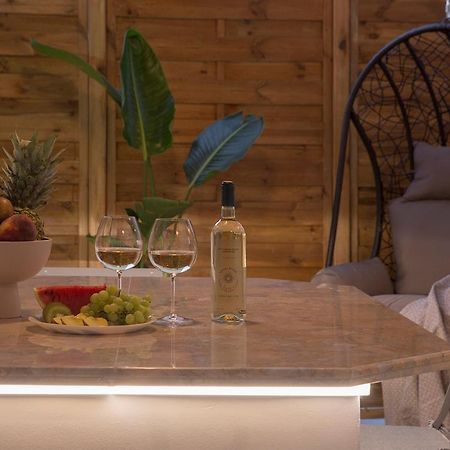Luxury Apartment With Jacuzzi Close To Acropolis - Living Stone Zircon Atény Exteriér fotografie