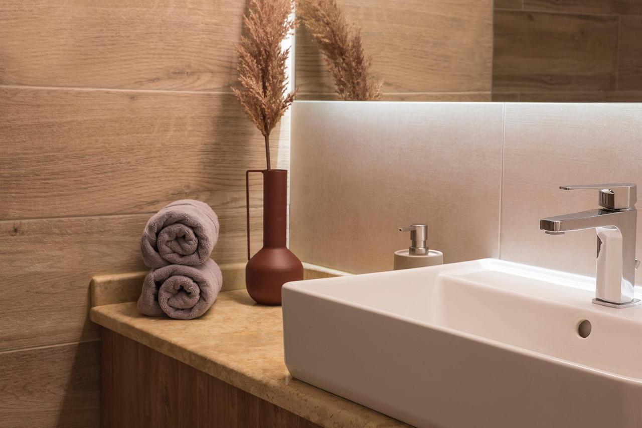 Luxury Apartment With Jacuzzi Close To Acropolis - Living Stone Zircon Atény Exteriér fotografie